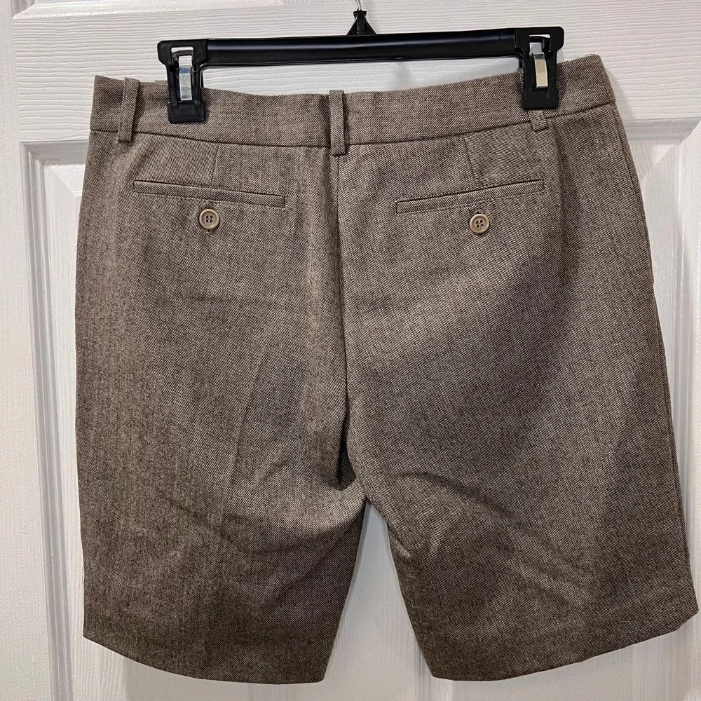 BCBGMAXAZRIA Bermuda Short Women 4 New Taupe Career Tailored Professional Shorts